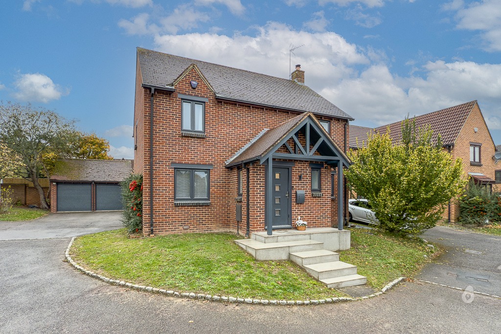 *WATCH OUR VIDEO TOUR* A Beautiful Four Bedroom Detached Home With Detached Double Garage