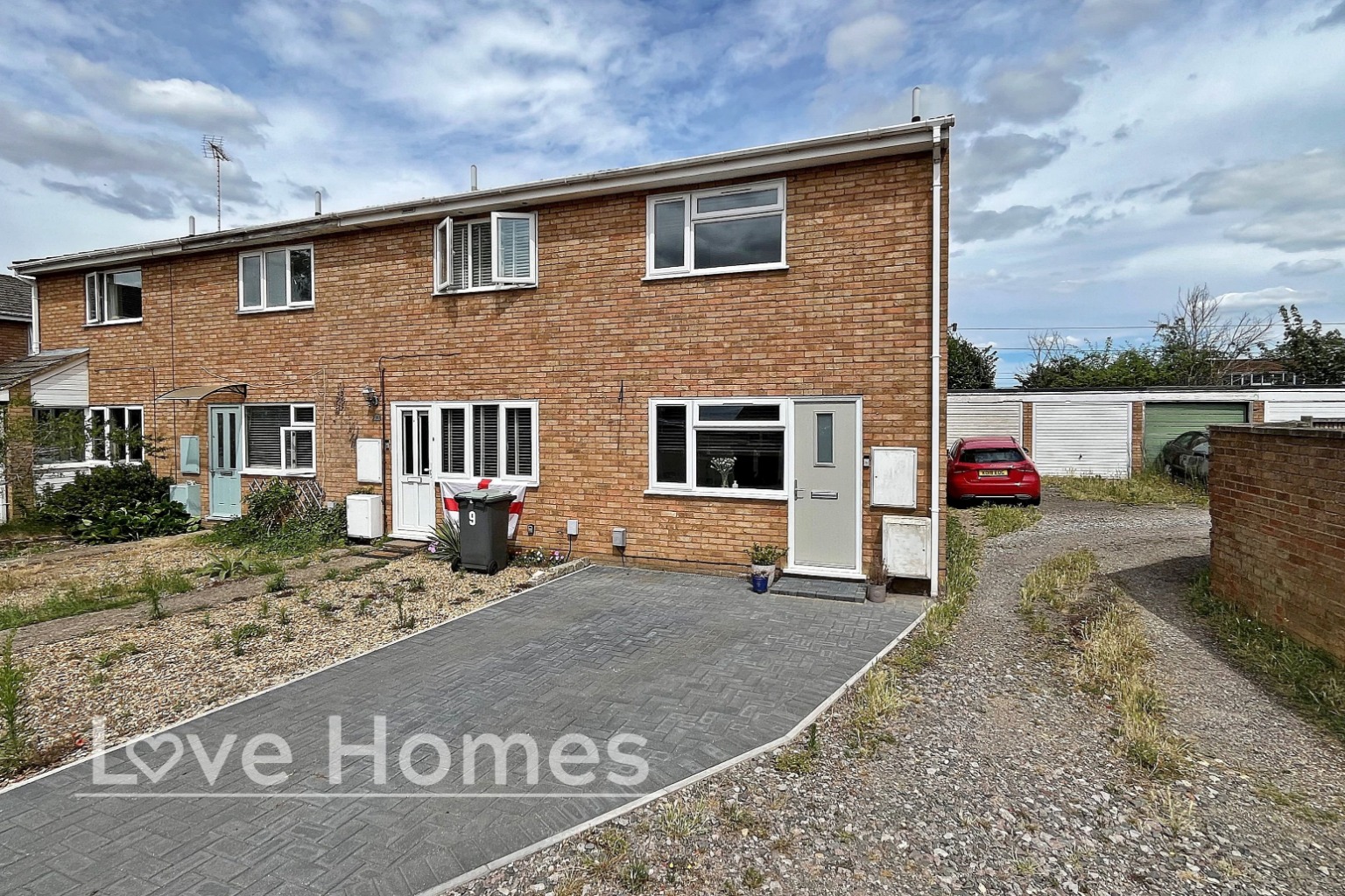 2 Bedroom House for Sale in Flitwick