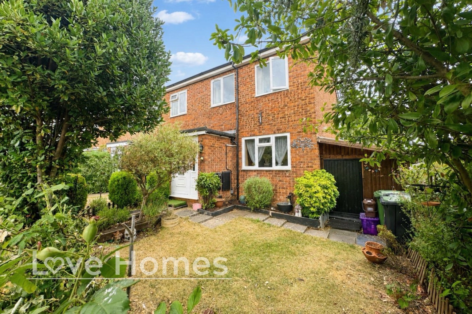 Well Presented Two Bedroom End Terrace House in Flitwick