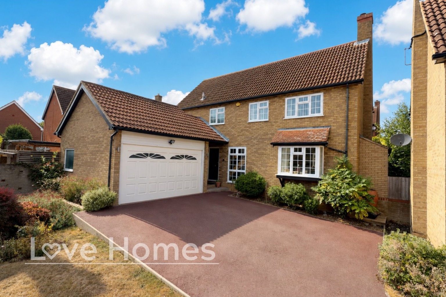 Stylish 4-Bedroom Family Home in Exclusive Flitwick Cul-de-Sac