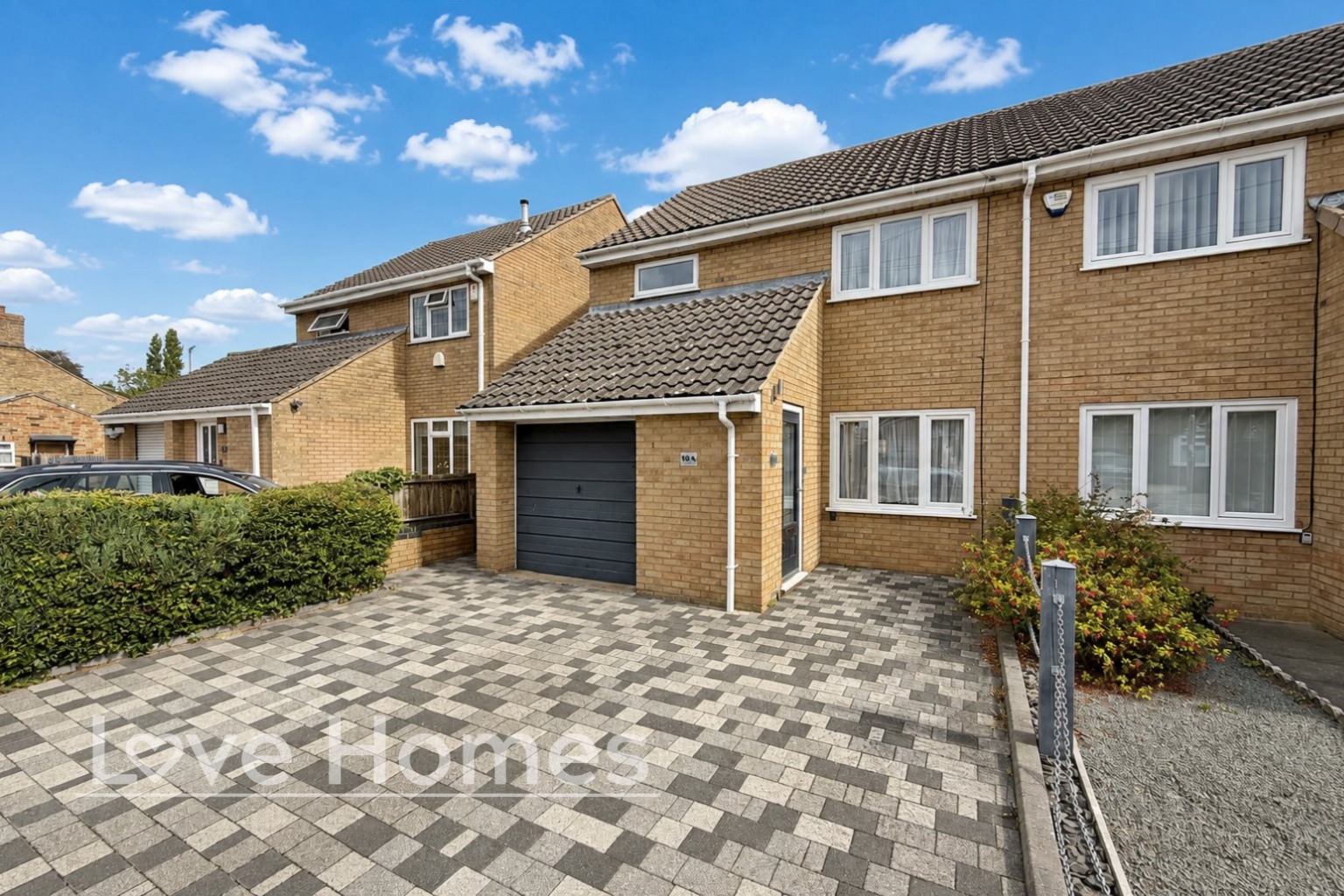 Modernised 3-Bed House in Flitwick Available Chain Free