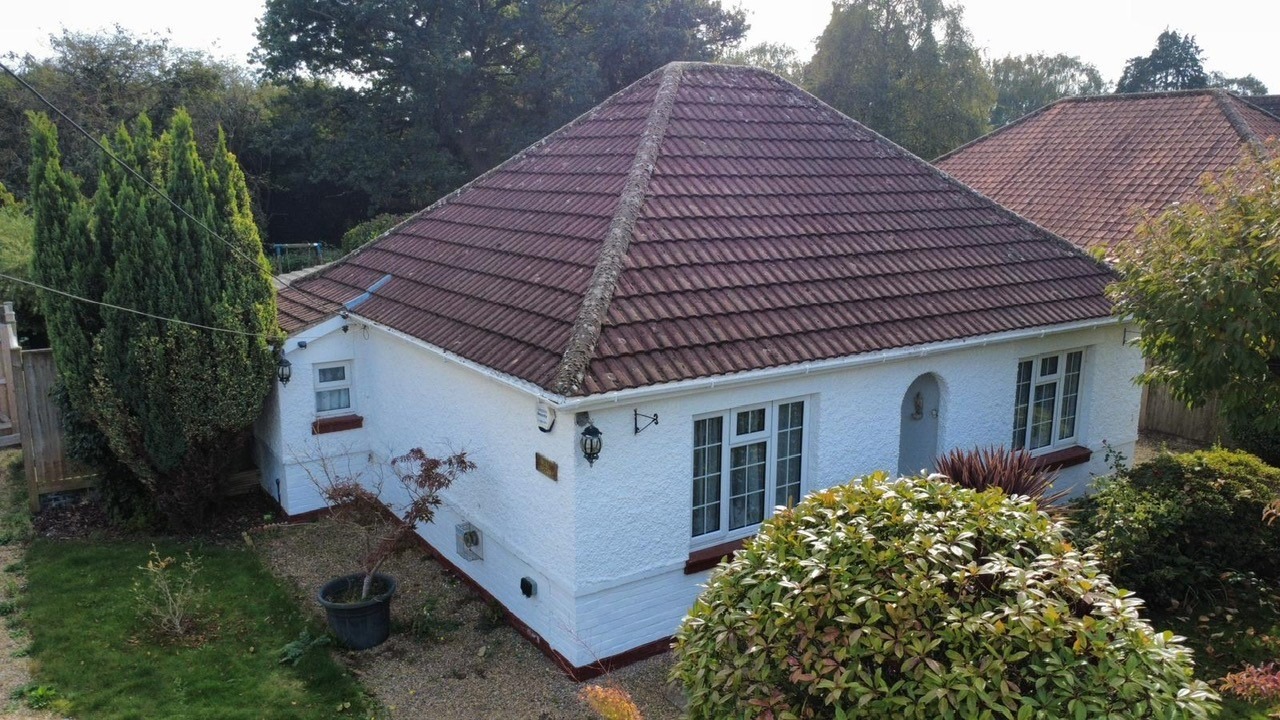 Galway Cottage, Larch Avenue, Holbury, Southampton, SO45 2PB