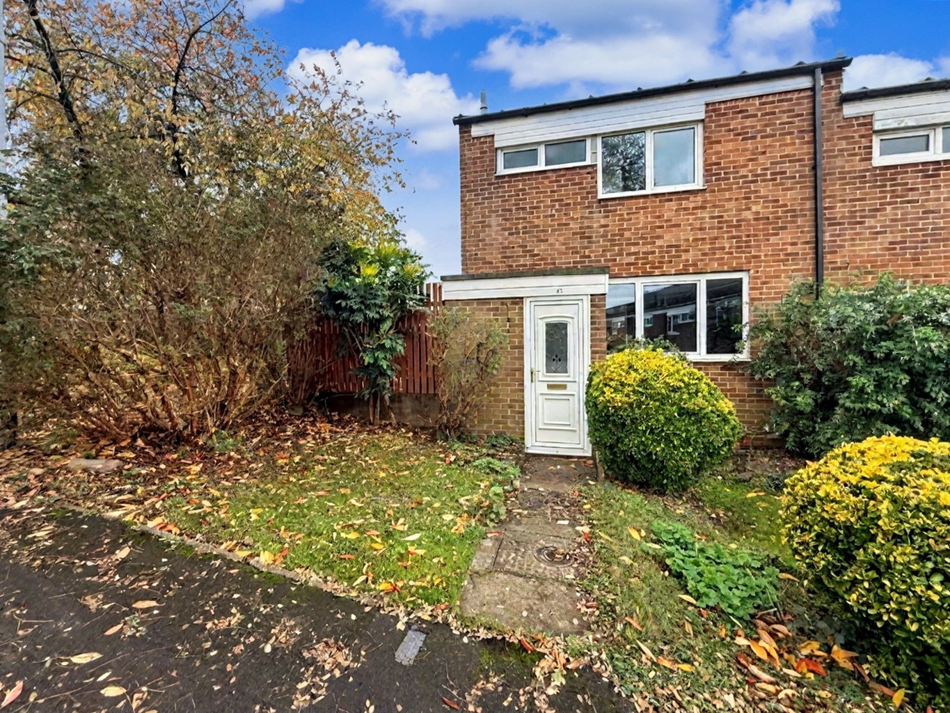 Three Bedroom Property For Sale In Daventry. Three Bedroom Property For Sale In Daventry.