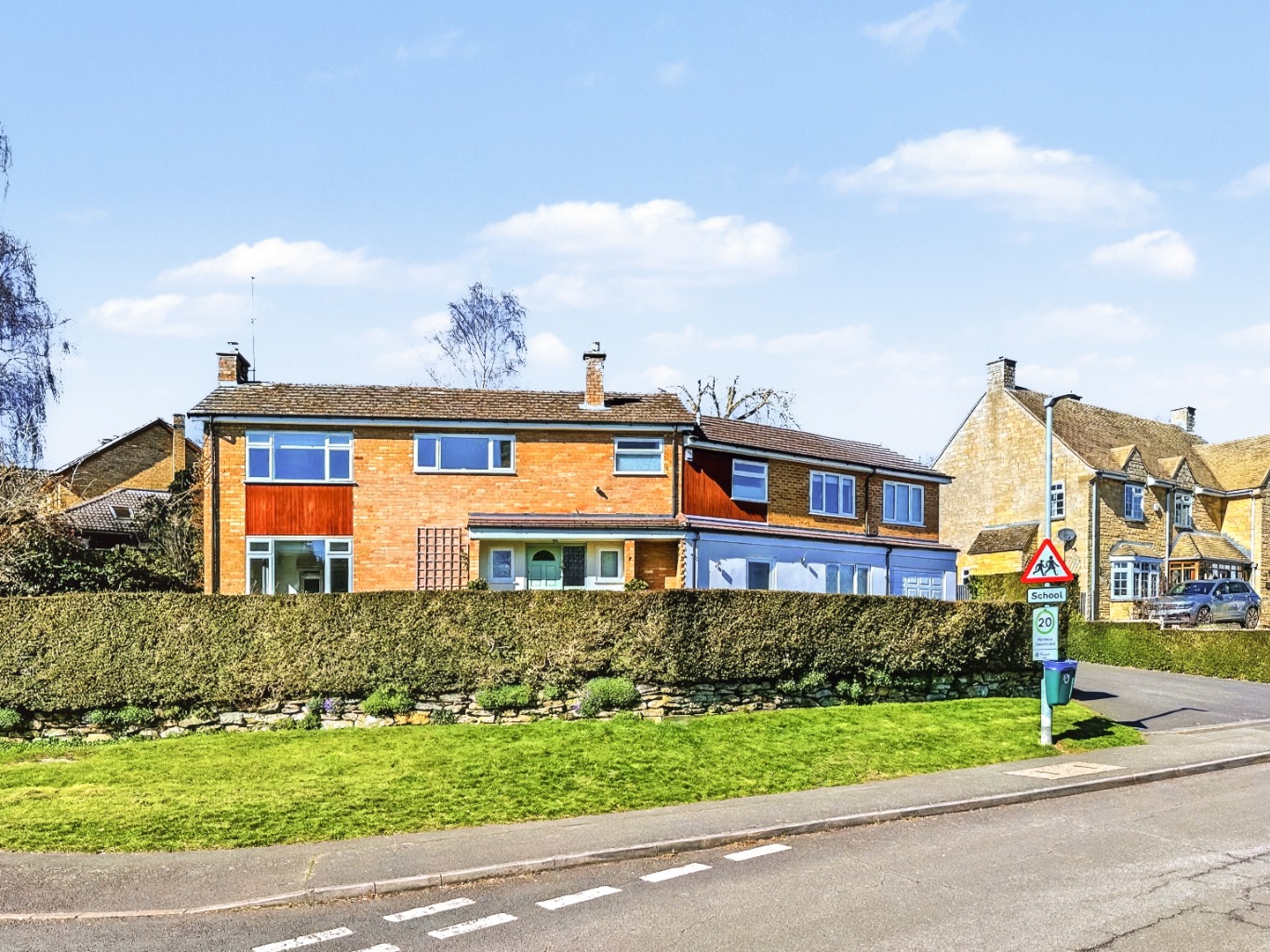 Spacious Four Bedroom Detached Property For Sale in Welton, Northamptonshire