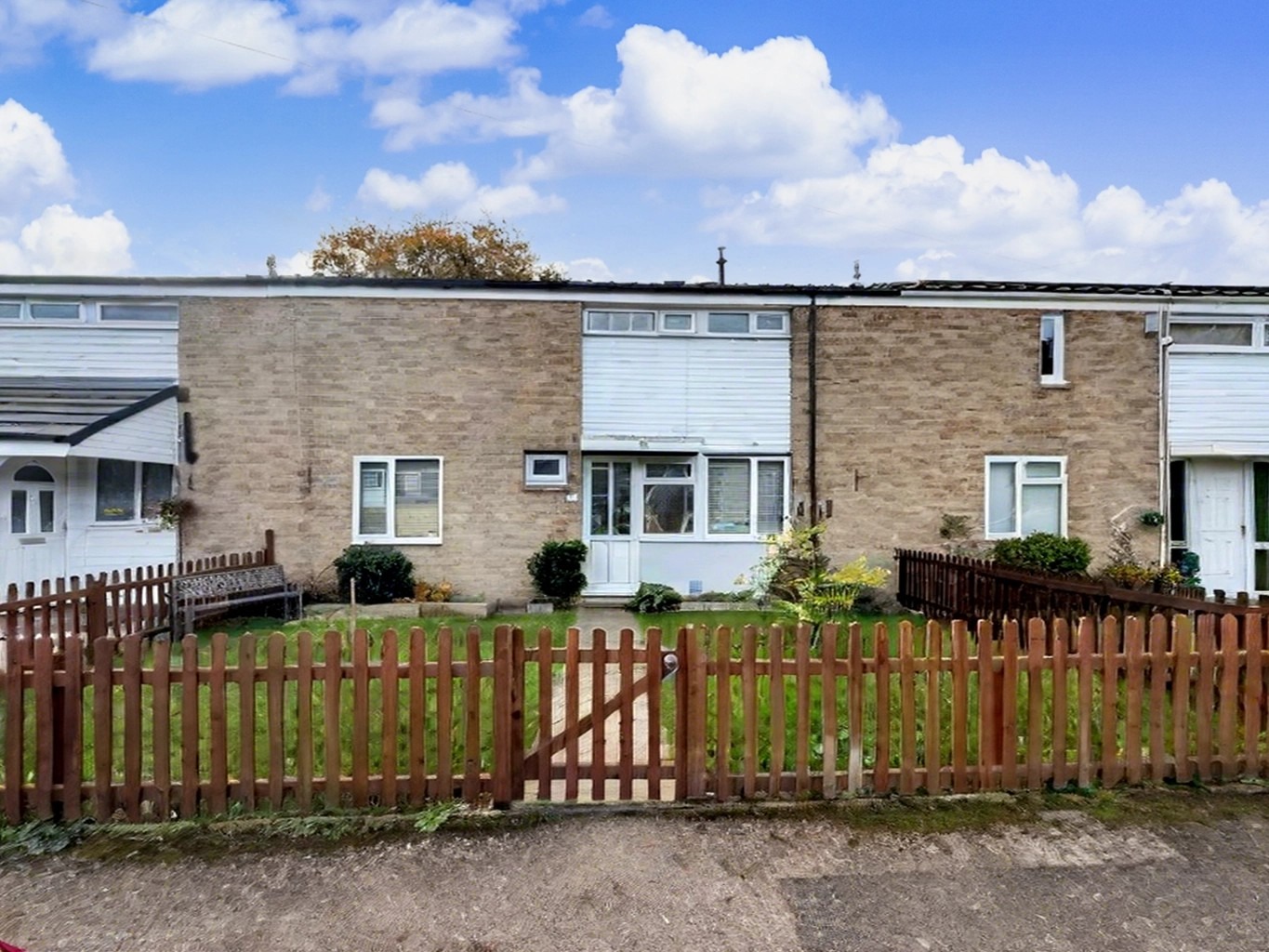 Three bedroom property for sale in Daventry. Three bedroom property for sale in Daventry.