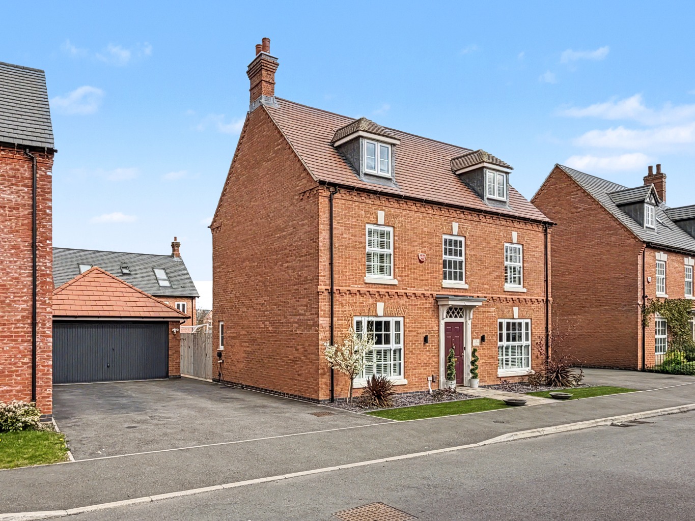 Five Bedroom Three Storey Detached Property For Sale In Houlton Rugby With Double Garage