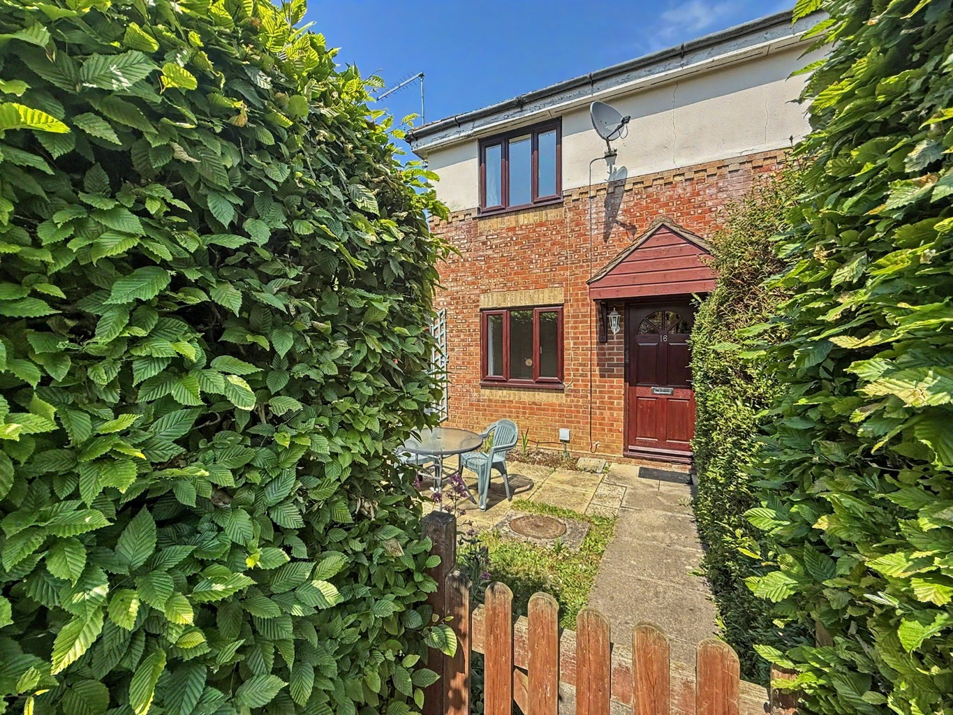 Two Bedroom Property For Sale in Daventry.