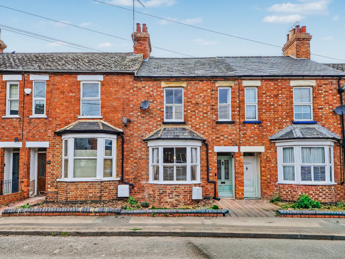 Three Bedroom Victorian Home For Sale in Woodford Halse.