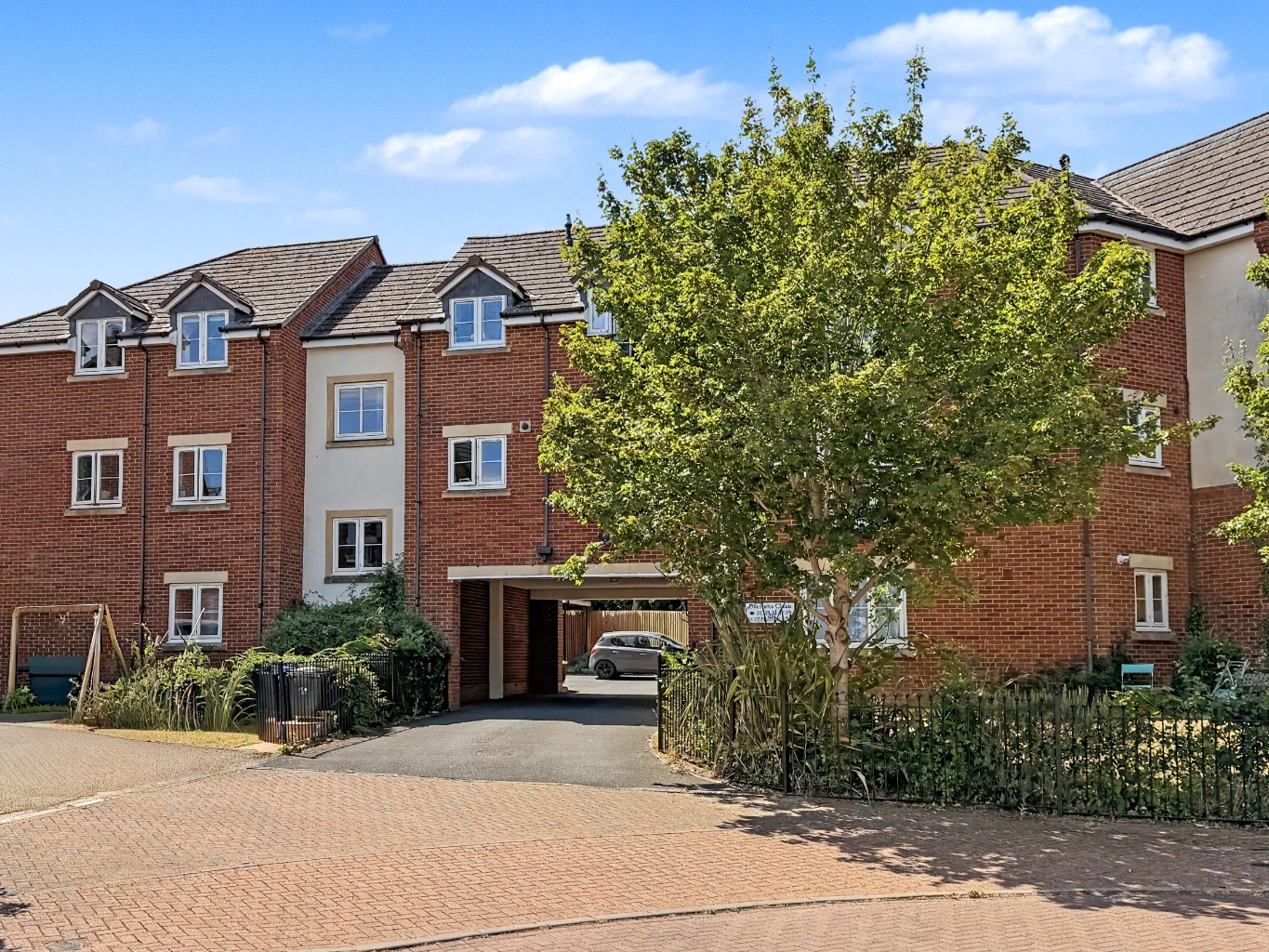 Two Bedroom Apartment For Sale in Ashby Fields, Daventry