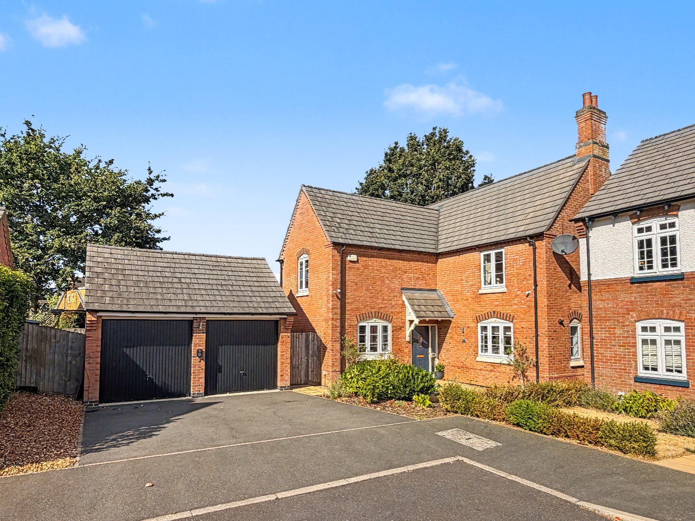 Four Double Bedroom Executive Detached Property For Sale In West Haddon.