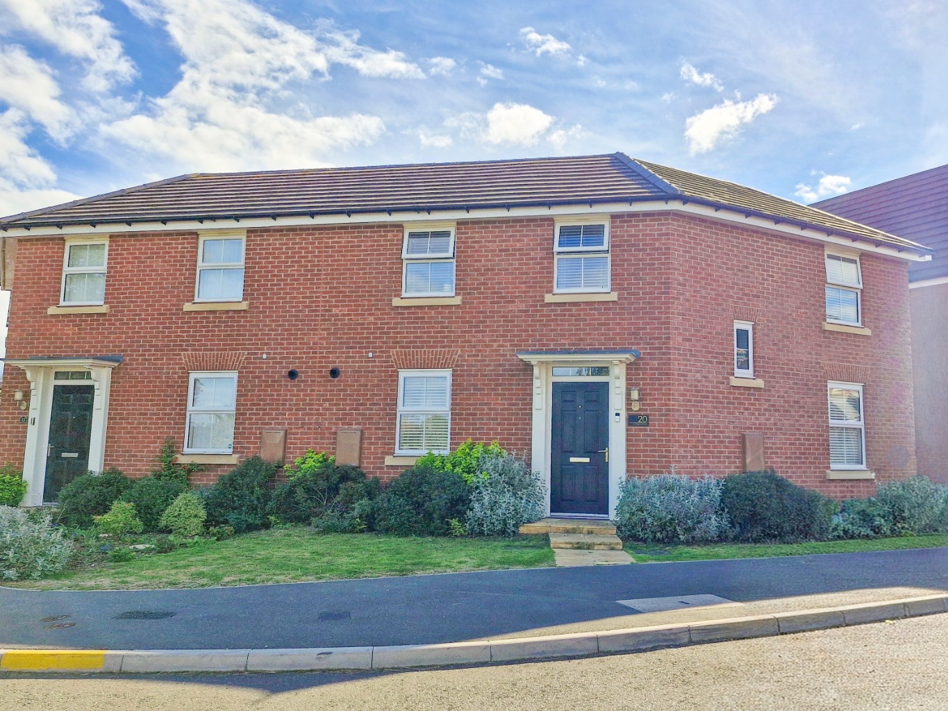 Three Bedroom Home For Sale within Ashlawn Gardens in Hillmorton, Rugby.