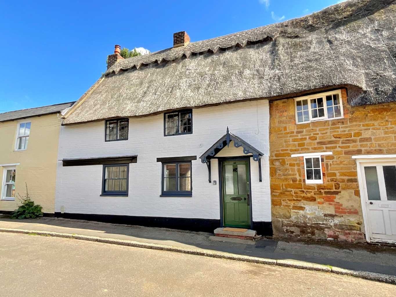 Three Bedroom Thatched Cottage, Situated In The Northamptonshire Village of Flore.