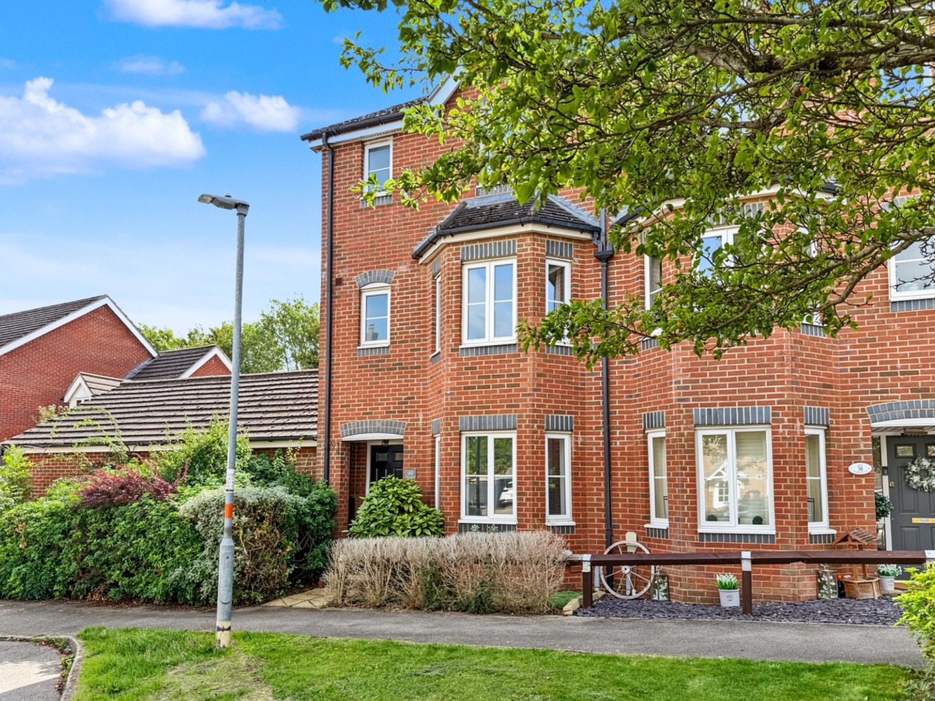 Three/Four Bedroom Family Property For Sale in Lang Farm, Daventry.
