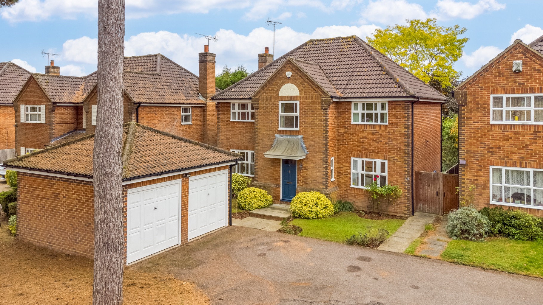 Detached Four-Bedroom Family Home with Double Garage in Welwyn Garden City