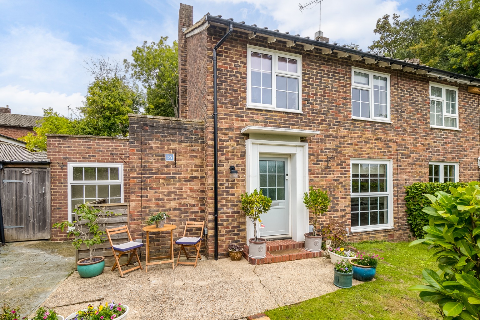 Modernised Three-Bedroom Semi-Detached Home in Welwyn Garden City's West Side Modernised Three-Bedroom Semi-Detached Home in Welwyn Garden City's West Side