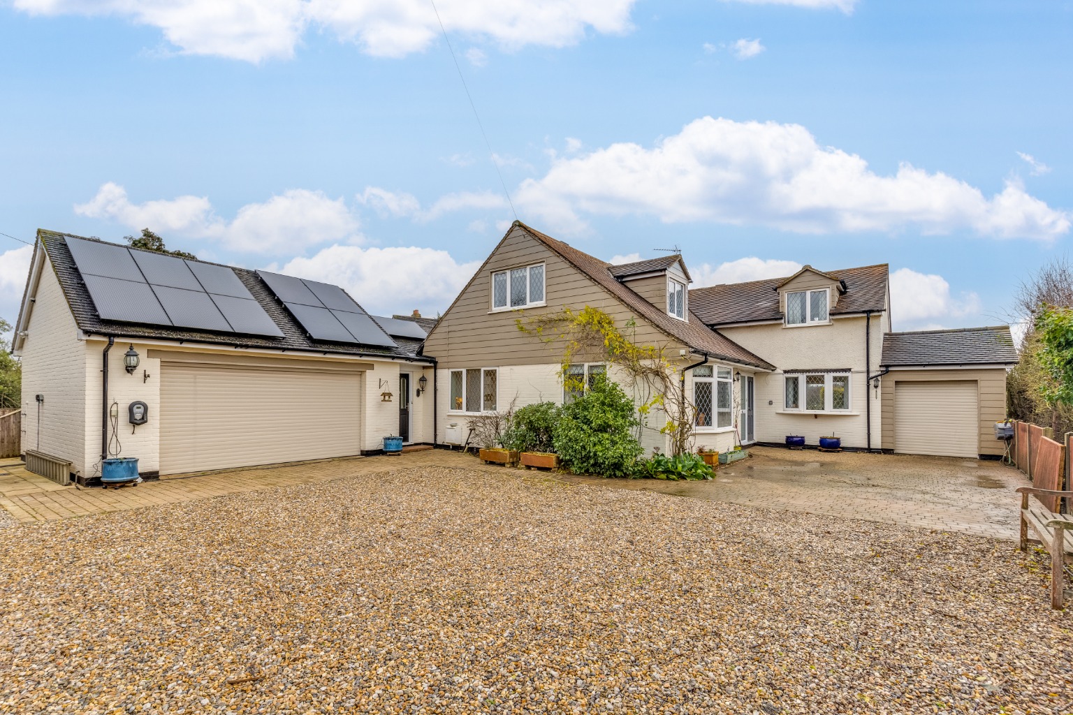 Exceptional Four-Bedroom Detached Bungalow with Annex Potential in Idyllic Titmore Green