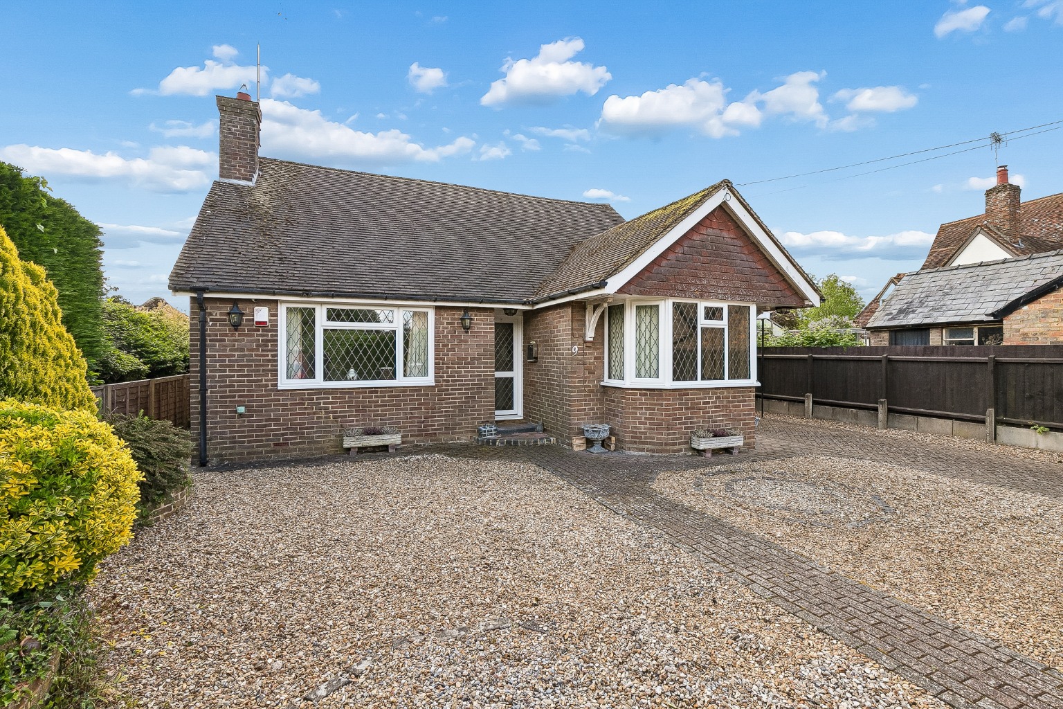 Charming Three-Bedroom Bungalow in Peaceful Village, Near Hitchin