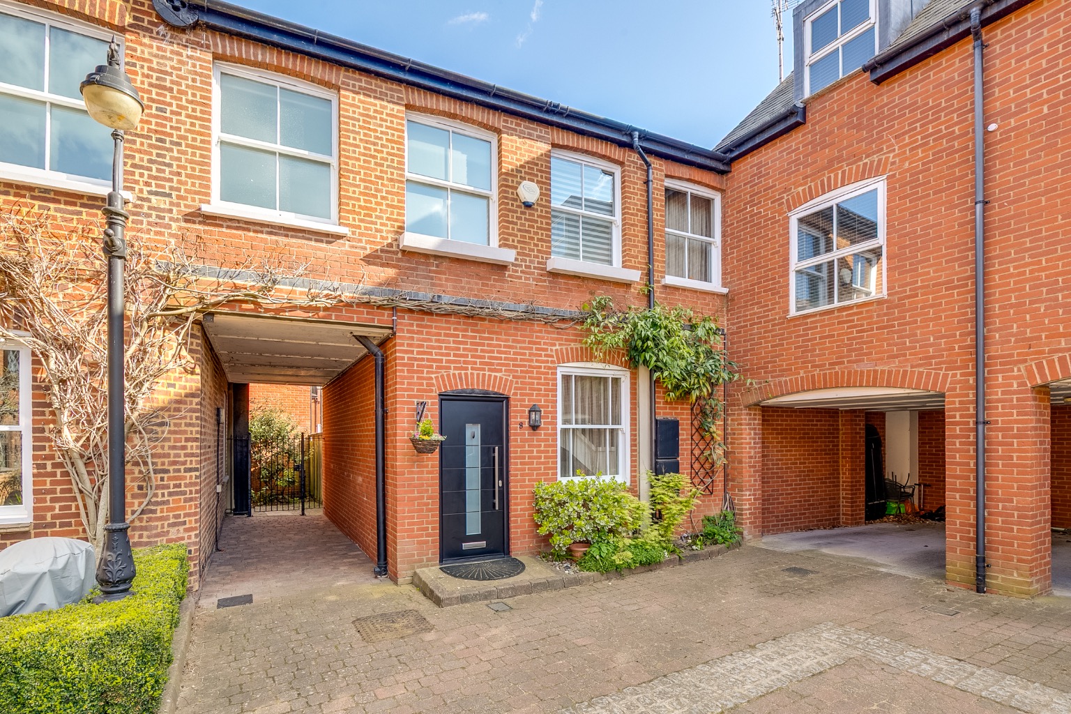 Exceptional 4-Bed Home in Bancroft: Town Centre Living with Carport