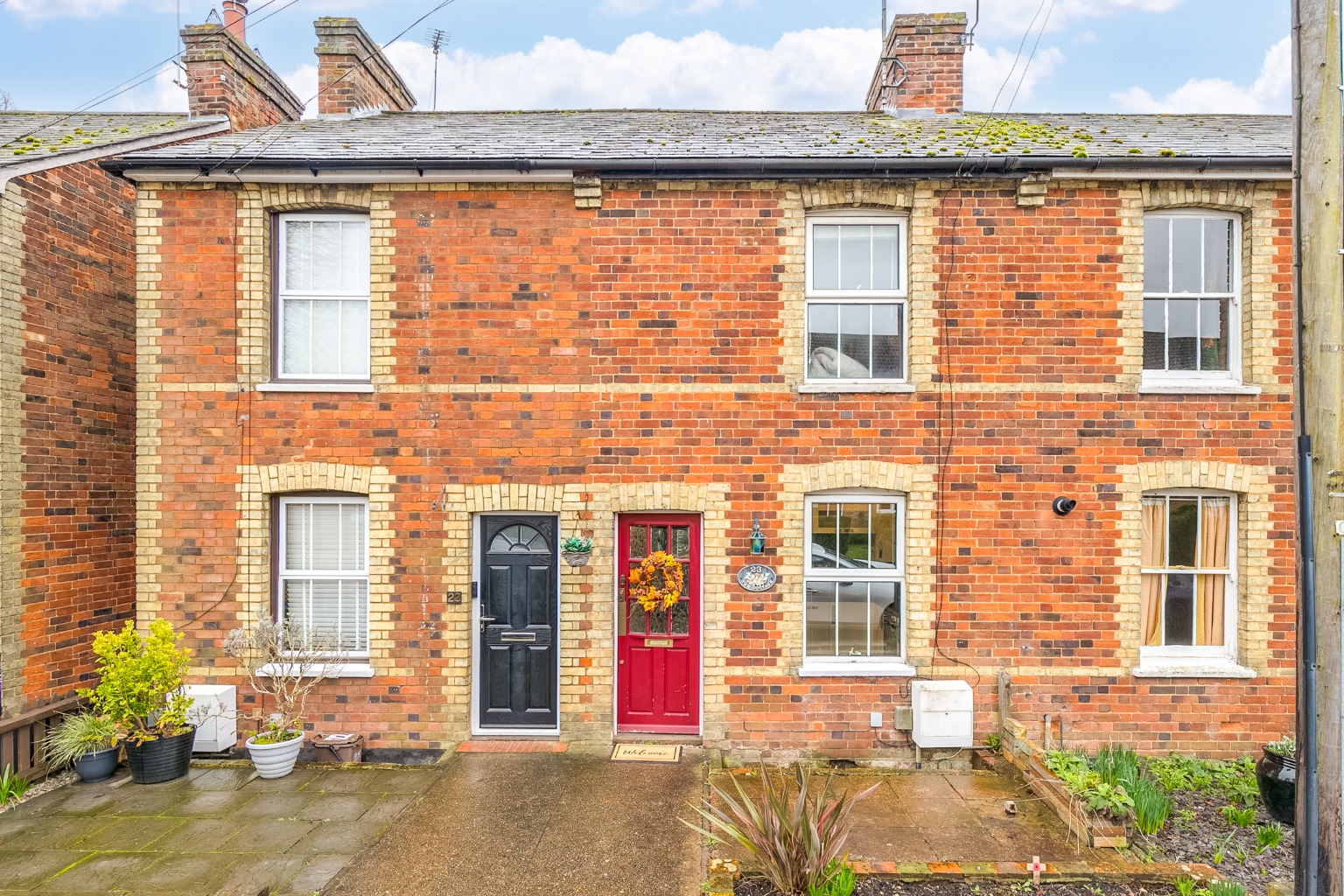 Charming Two-Bedroom Victorian Cottage, Chain Free in Hitchin