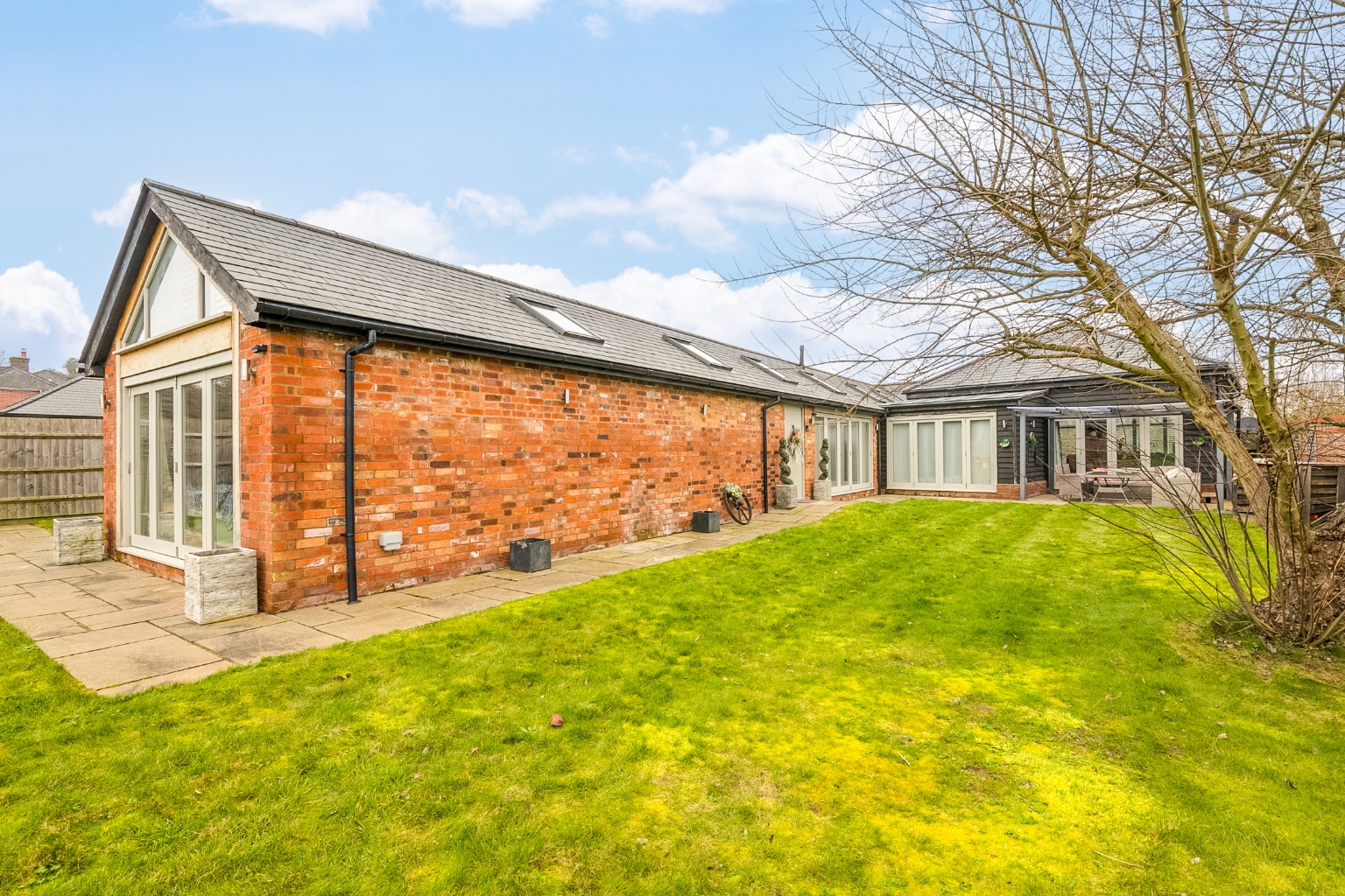 Bespoke Three-Bedroom Barn Conversion Bungalow in Kingsoak, Hitchin