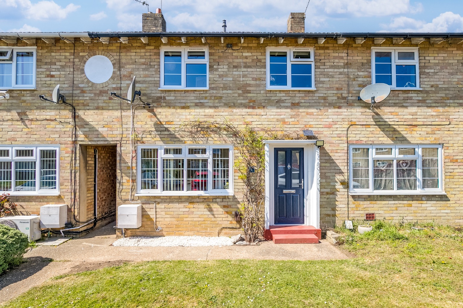 Beautifully Presented Three-Bedroom Terraced Home in Welwyn Garden City