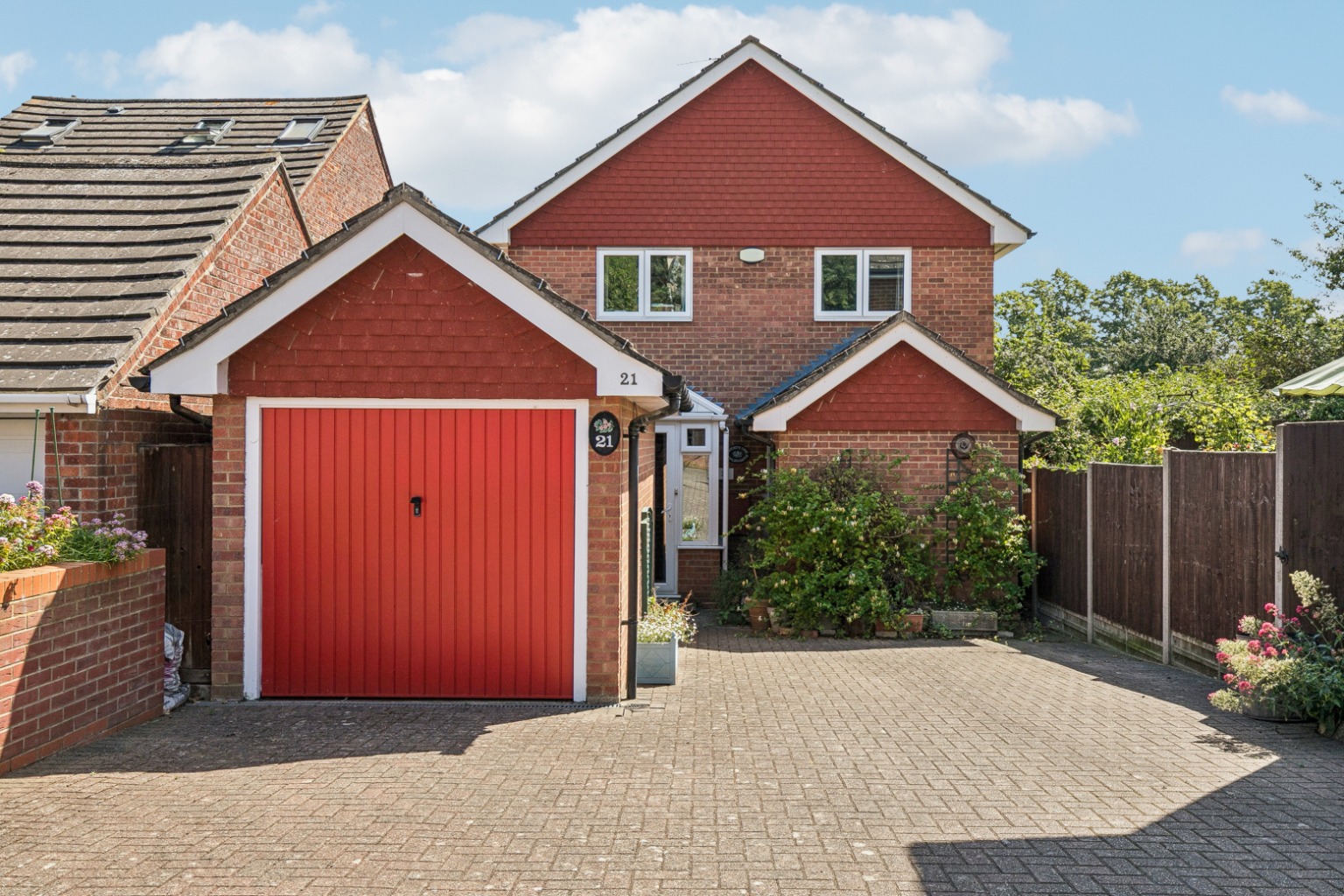 Substantial Four-Bedroom Family Home in Sought-After Hitchin Location