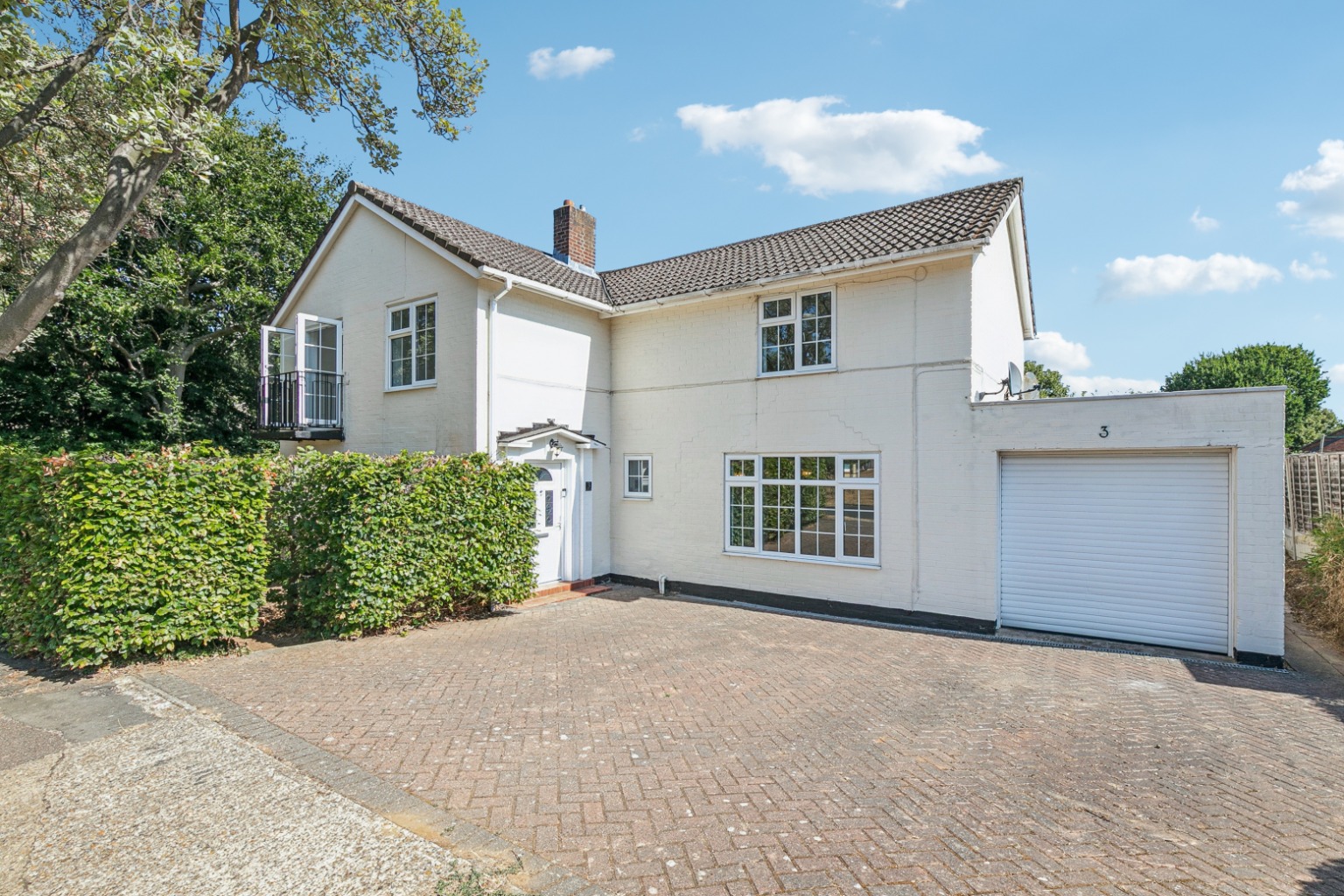 Substantial Five-Bedroom Family Home in Welwyn Garden City