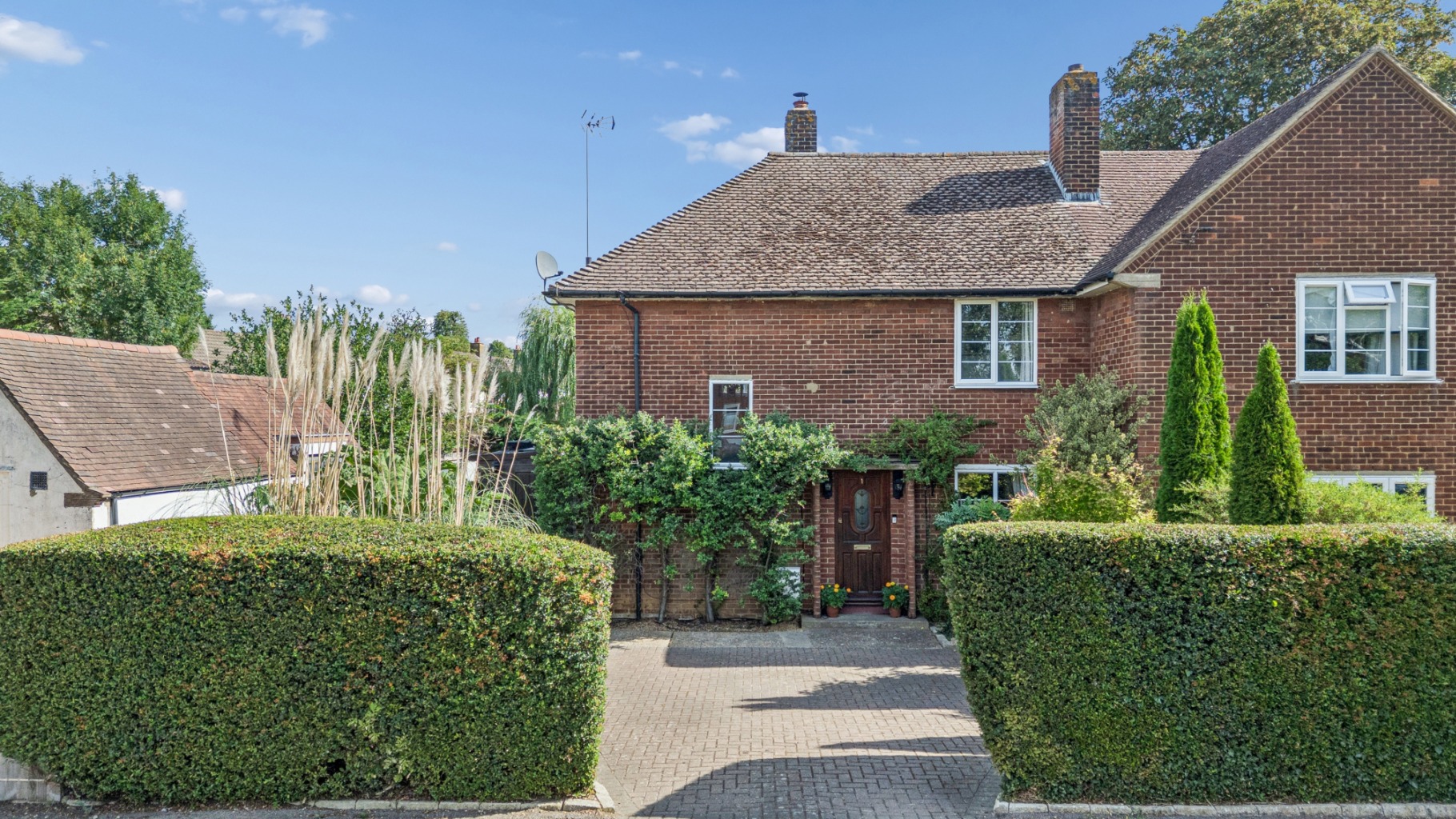Three-Bed Semi-Detached with Field Views in AL8