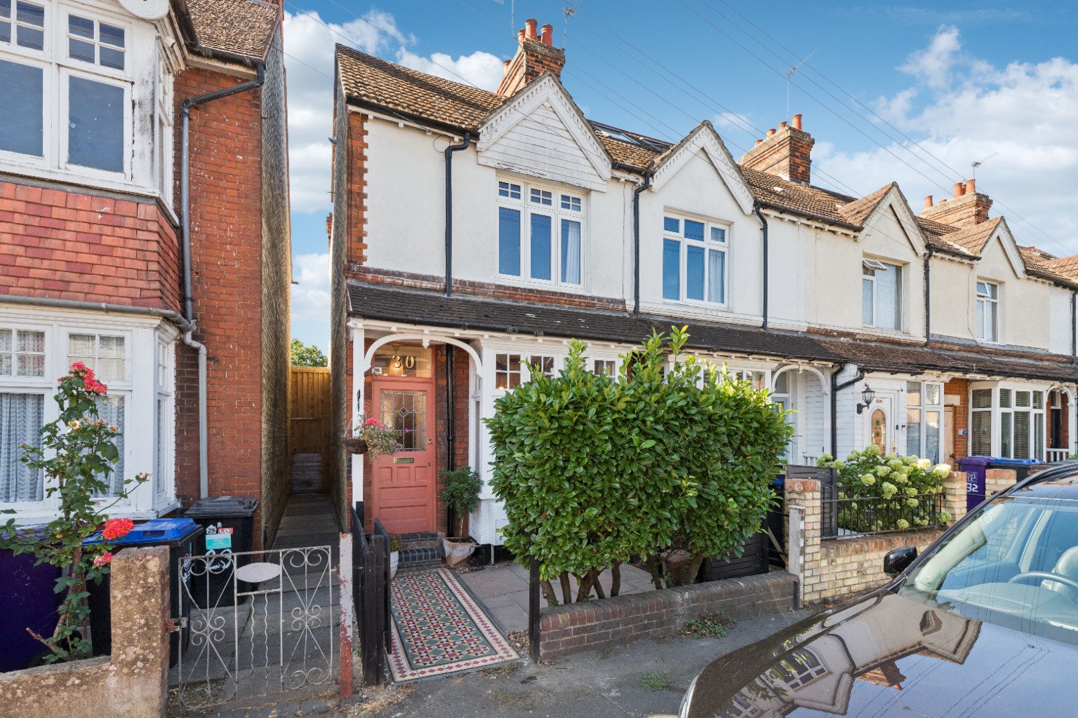 Charming 2-Bed Home on Lancaster Road, Hitchin: Character & Potential