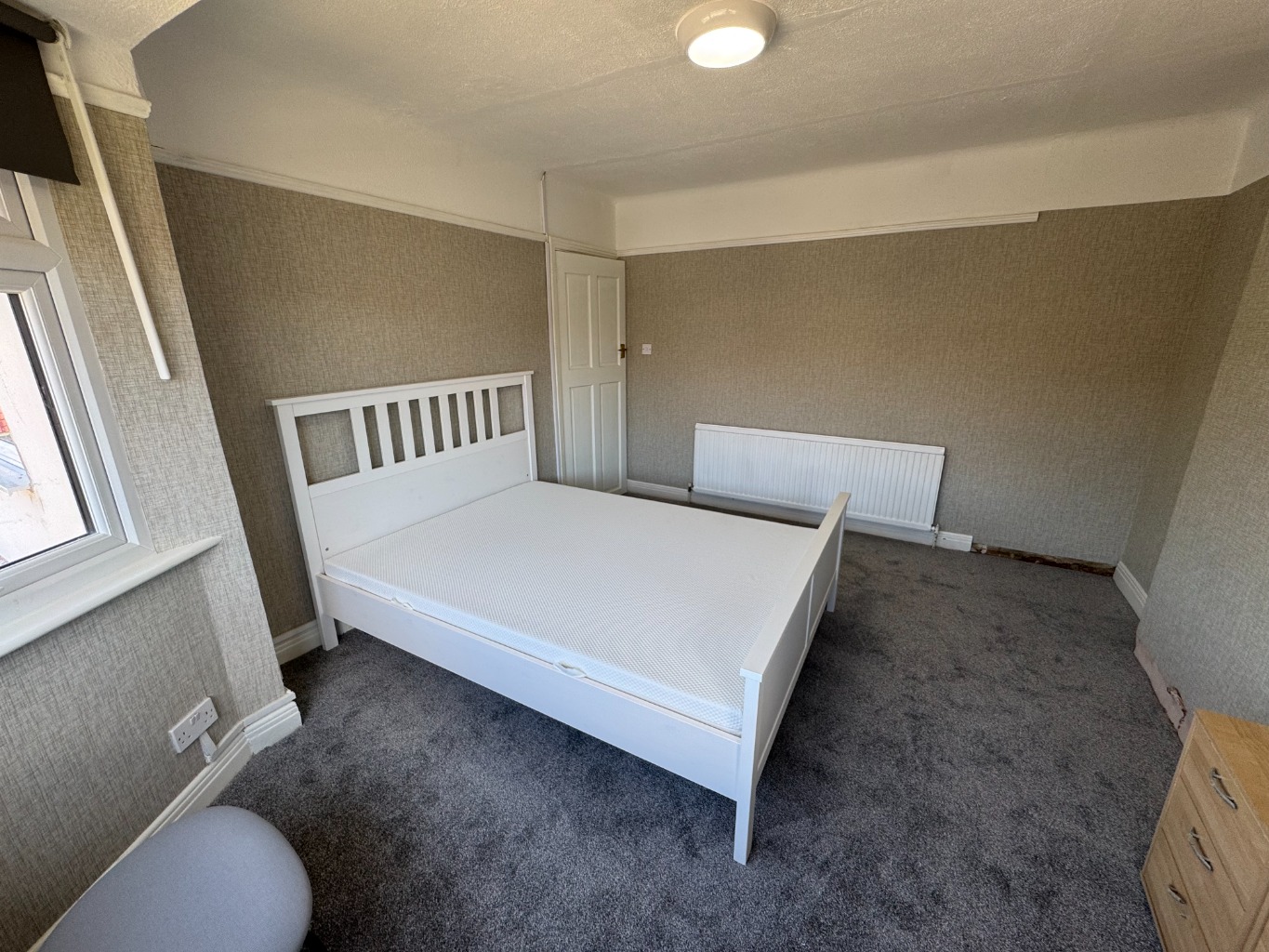 2 Bedroom First Floor Maisonette With Driveway Parking for 1 Car and Private Garden. Available now! property first image