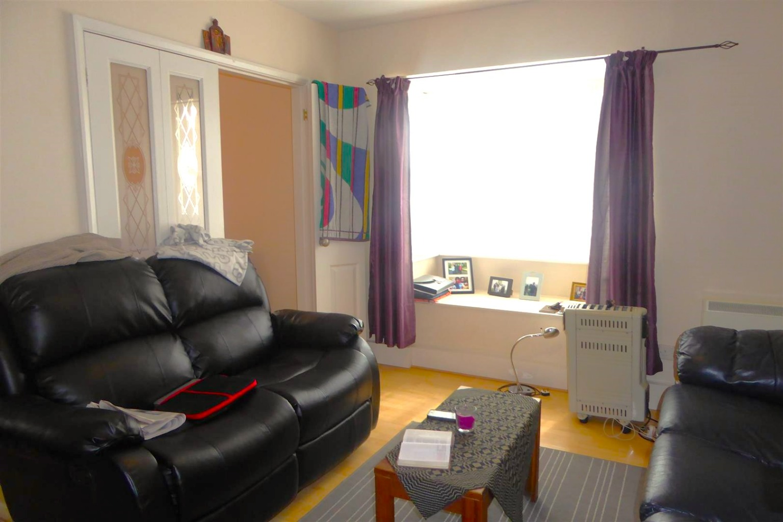 Well presented 1 bedroom first floor flat in Northwood for rent property first image