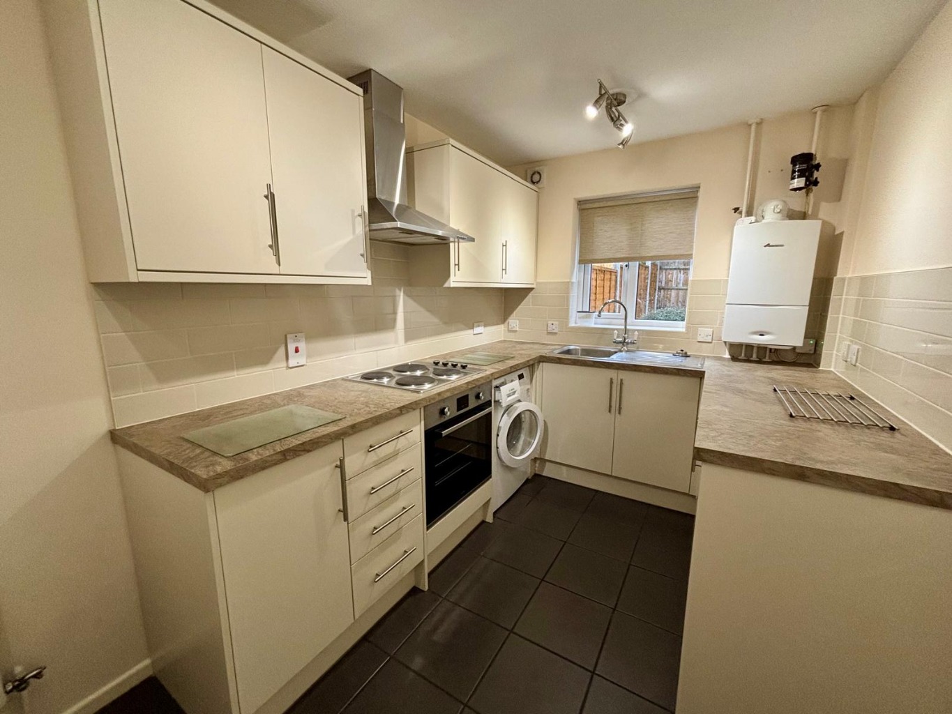 A lovely Modern Contemporary Home in South Bradley Stoke property first image