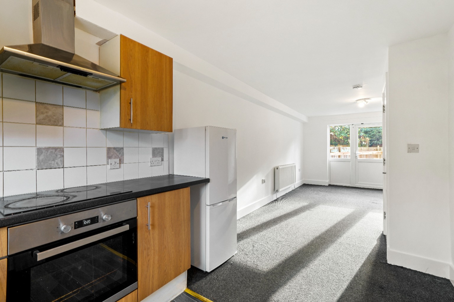 Modern 4-Bed Home in Wembley, Excellent Transport Links property first image