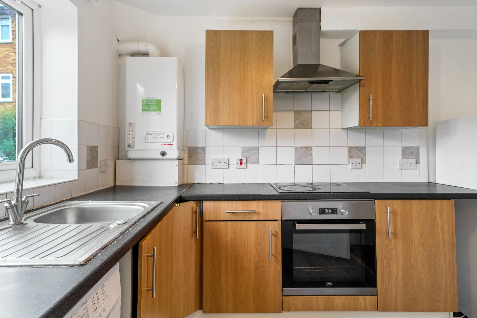 Modern 4-Bed Home in Wembley, Excellent Transport Links property first image