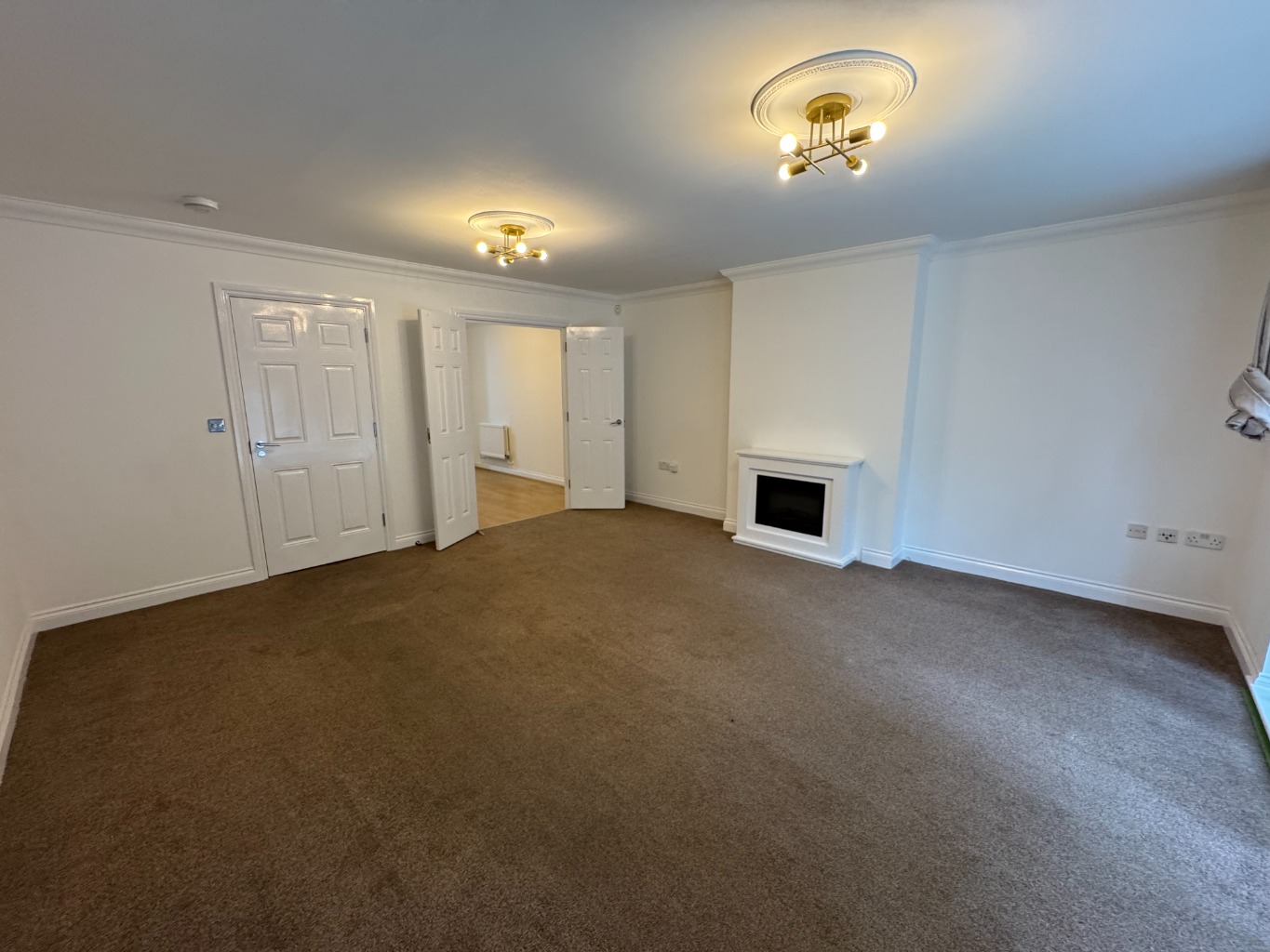 Luxurious Four-Bedroom Home in Exclusive Harrow Gated Community property first image