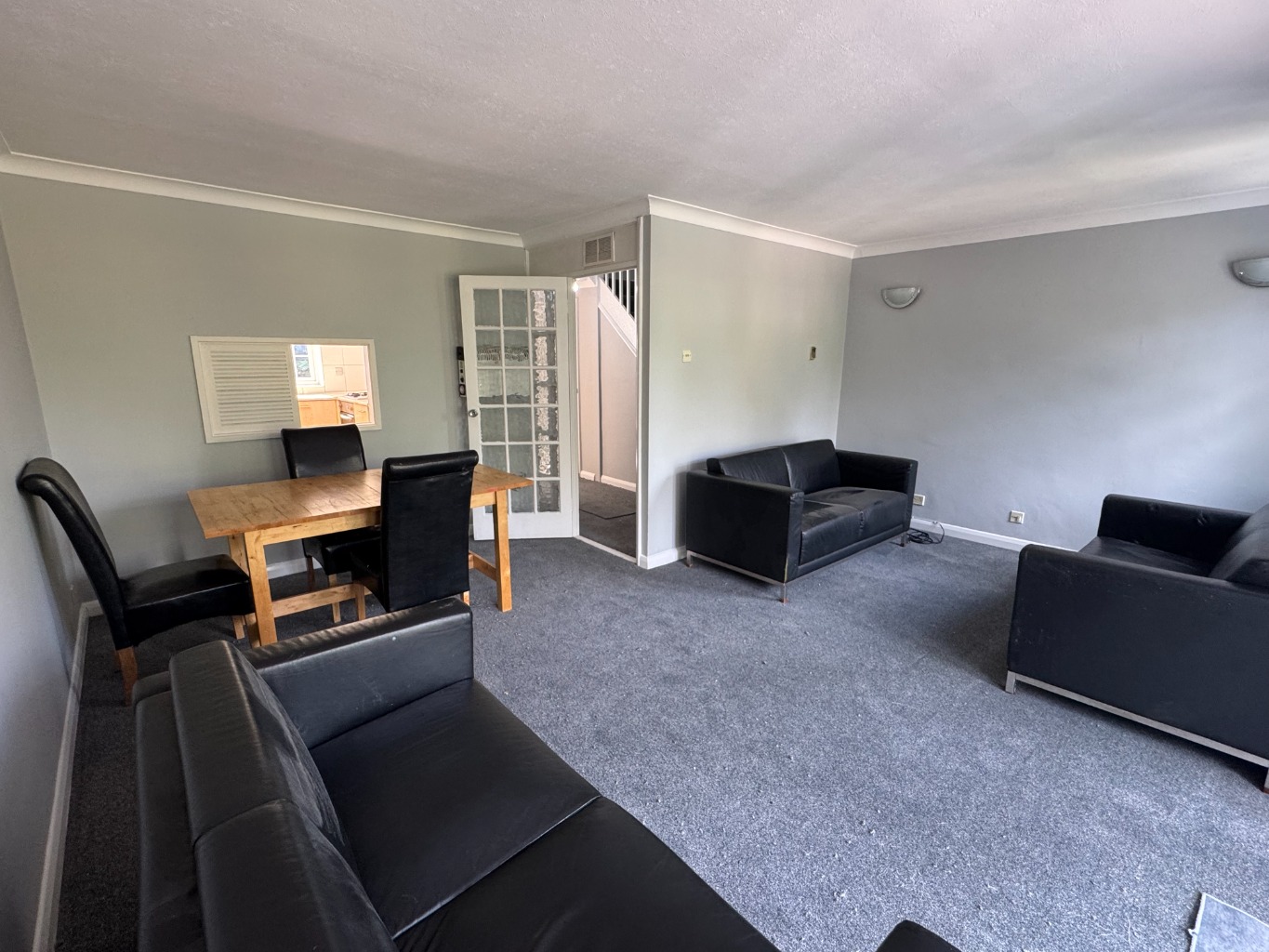 Spacious Three-Bedroom Apartment with Private Garden in Wembley property first image