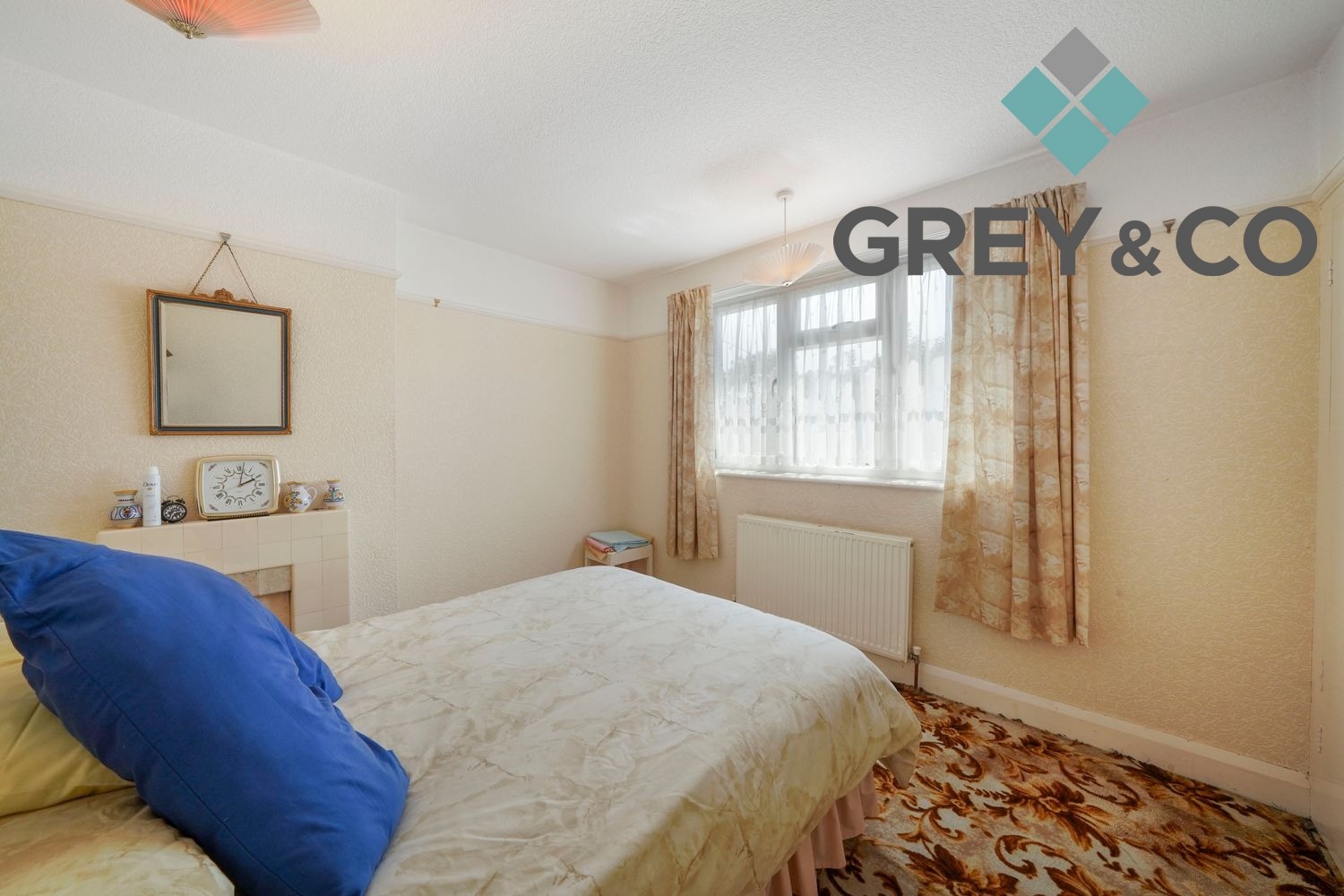 Charming 3-Bed Cottage in Quiet Chantry Road, Middlesex property first image
