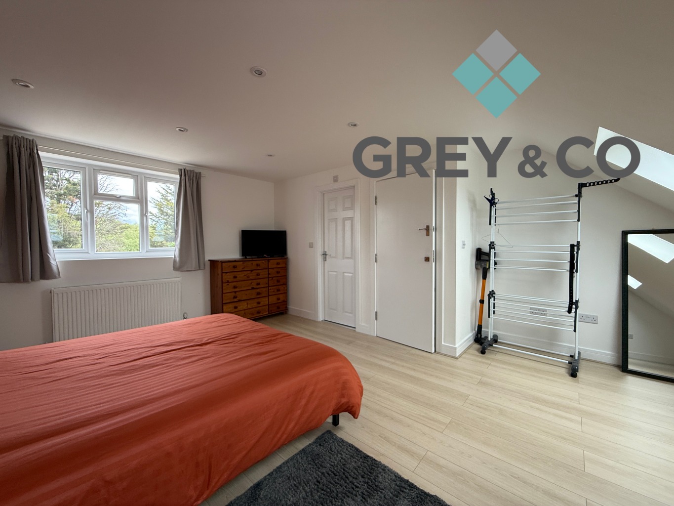 Bright, Modern Studio Flat in Wembley - Bills Included! property first image