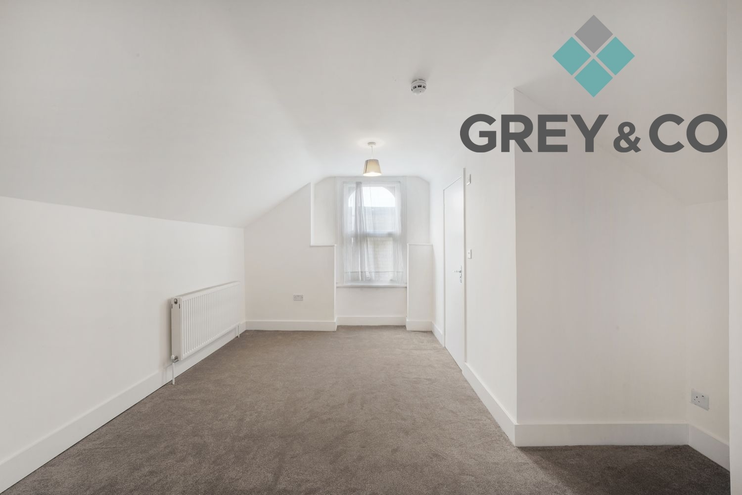 Stunning 5-Bed Wembley Home: Refurbished, Parking, Large Garden CHAIN FREE property first image