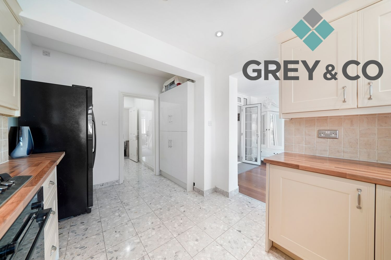 4 Unit Development with High Rental Yield set in a Semi Detached Site on Bassingham Road property first image