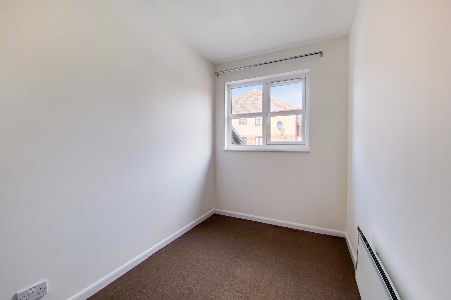 Newly Refurbished 2-Bed First Floor Flat in North Wembley property first image