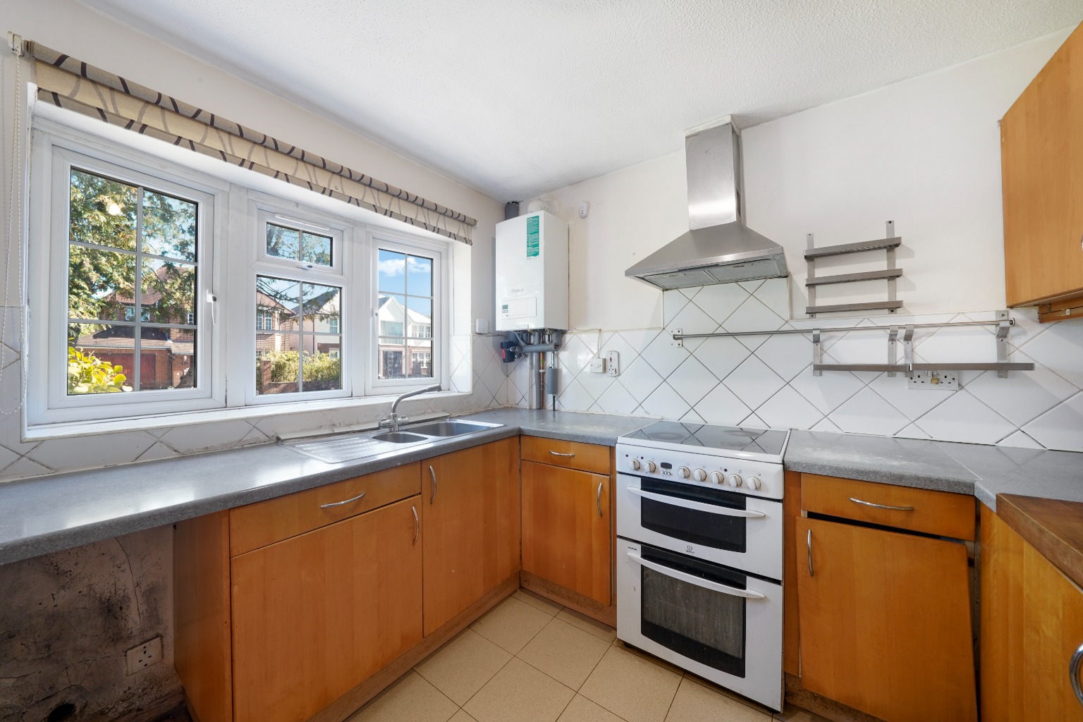 Charming 3-Bed Semi-Detached Home in Harrowdene Road, Chain Free property first image
