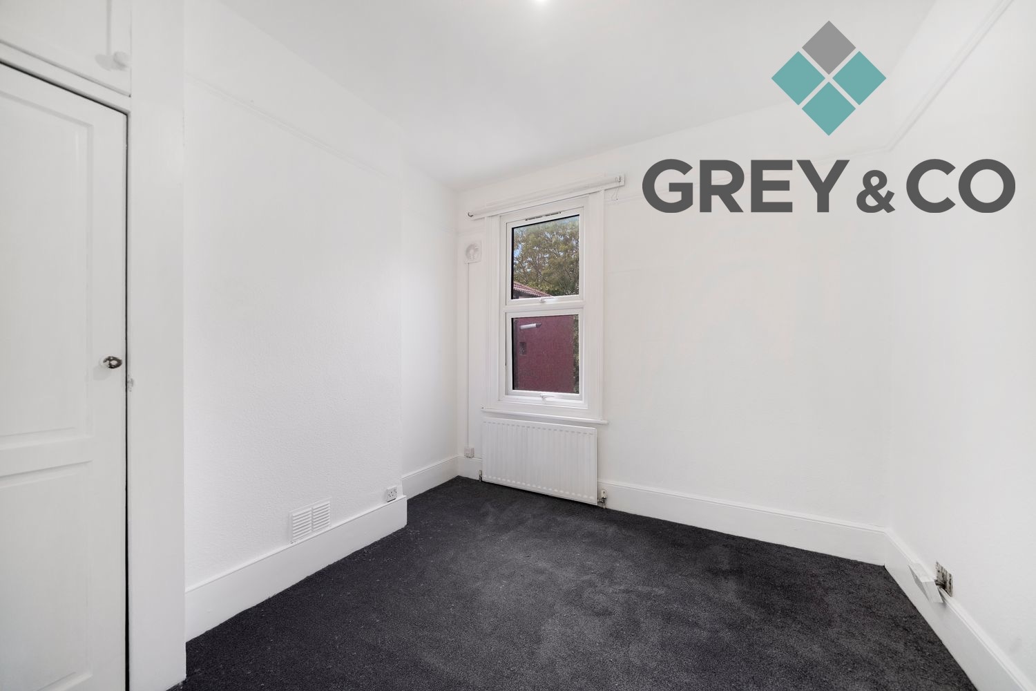 Newly Refurbished 2-Bed First Floor Flat in Superb Wembley Location property first image