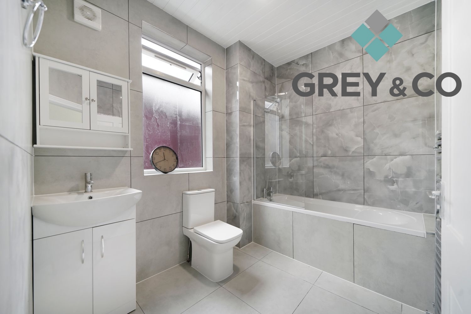 Newly Refurbished 2-Bed First Floor Flat in Superb Wembley Location property first image