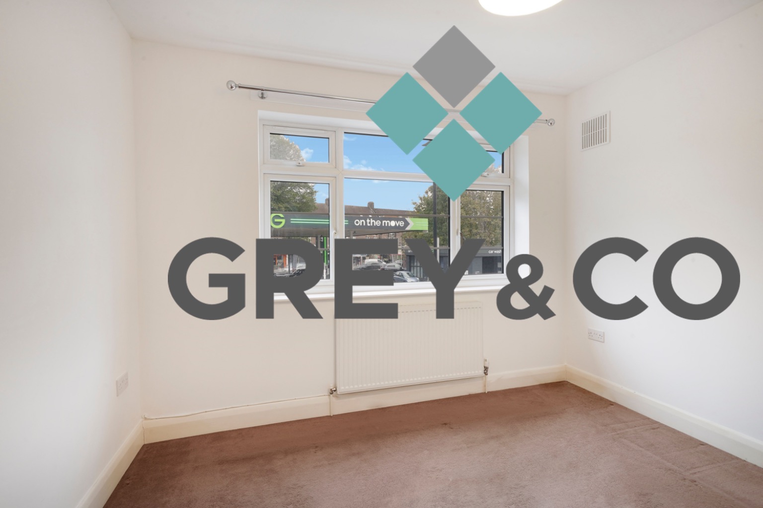 Charming 2-Bed Flat in Greenford, Excellent Transport Links property first image
