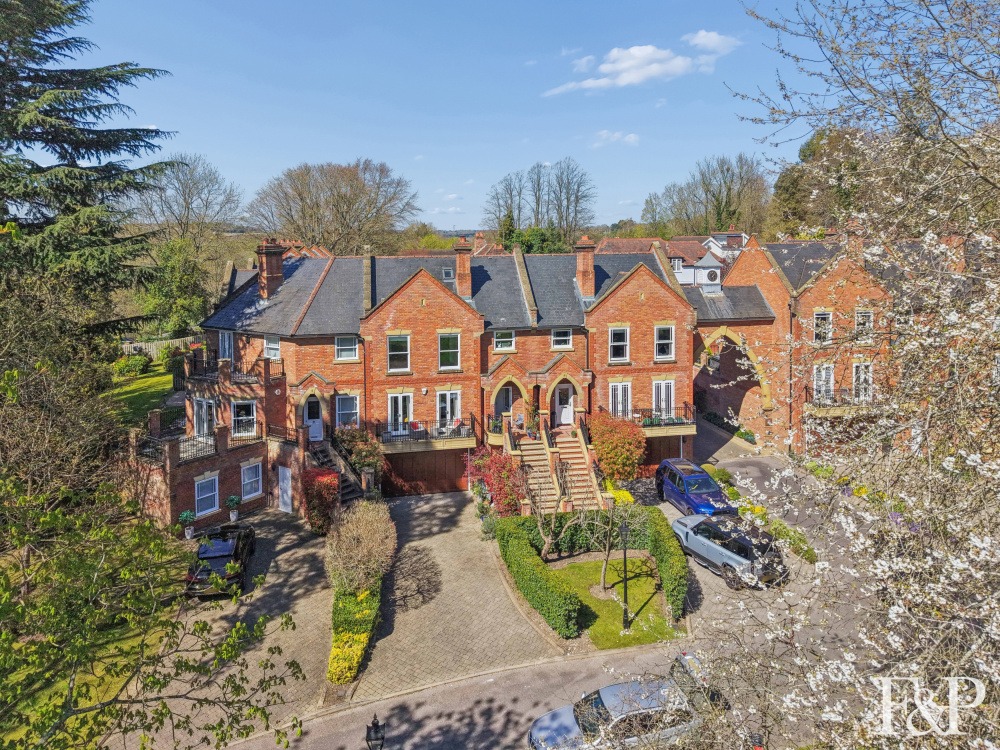 A beautifully presented townhouse in a private gated development. The perfect downsize?