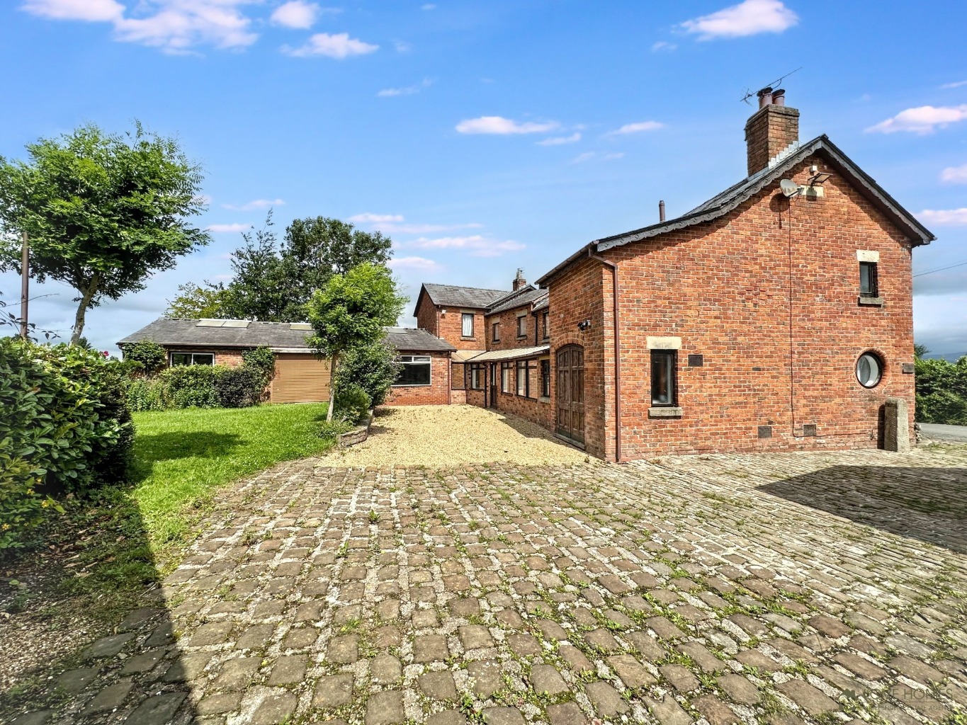 Renovation Project: 4-Bed House, Rural Location & Views, Pool, Preston Area Property image 31
