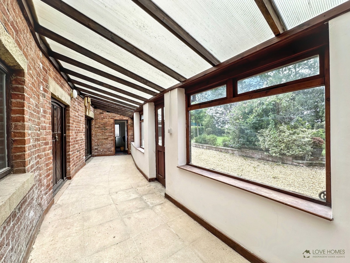 Renovation Project: 4-Bed House, Rural Location & Views, Pool, Preston Area Property image 6