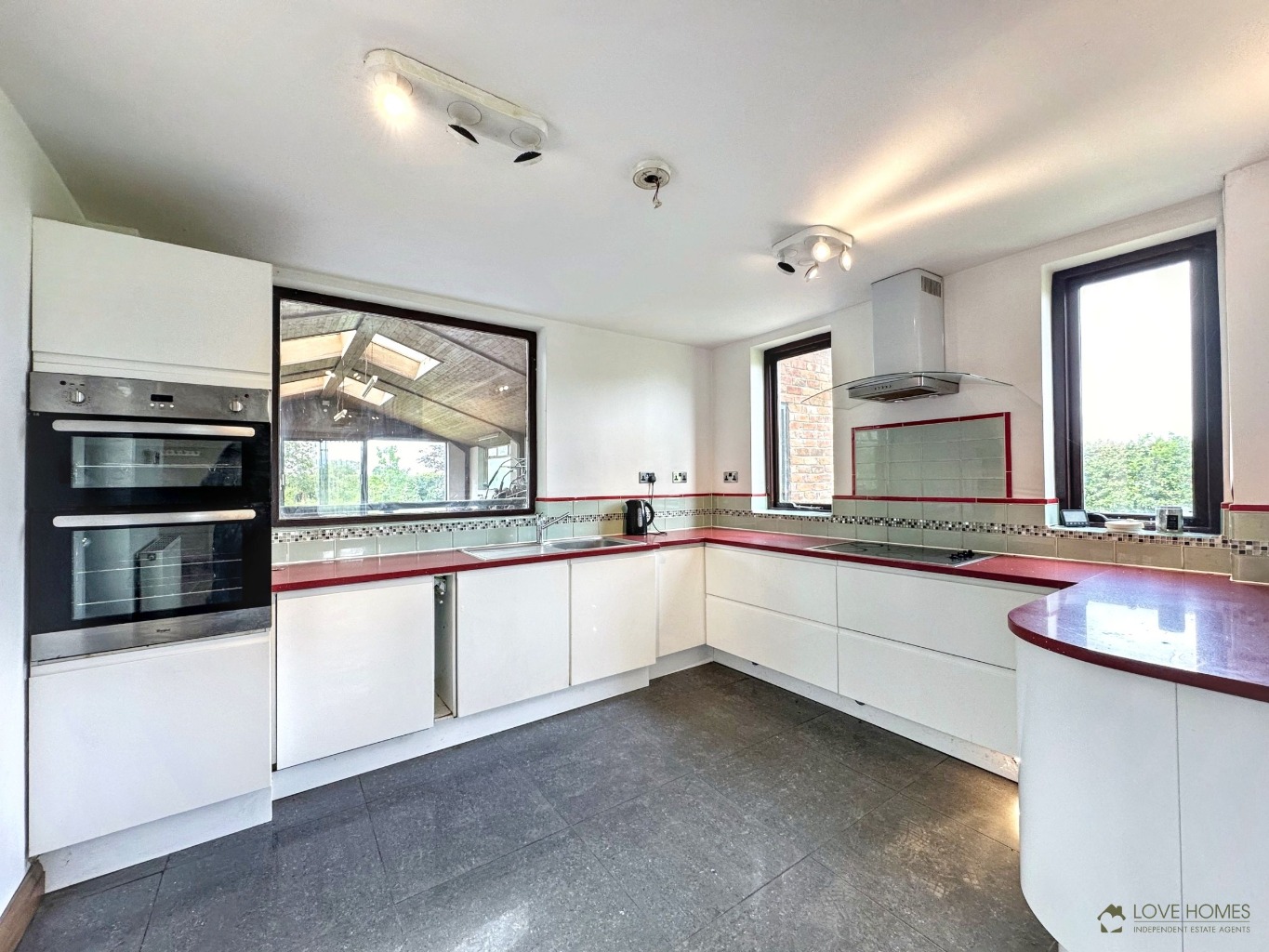 Renovation Project: 4-Bed House, Rural Location & Views, Pool, Preston Area Property image 11