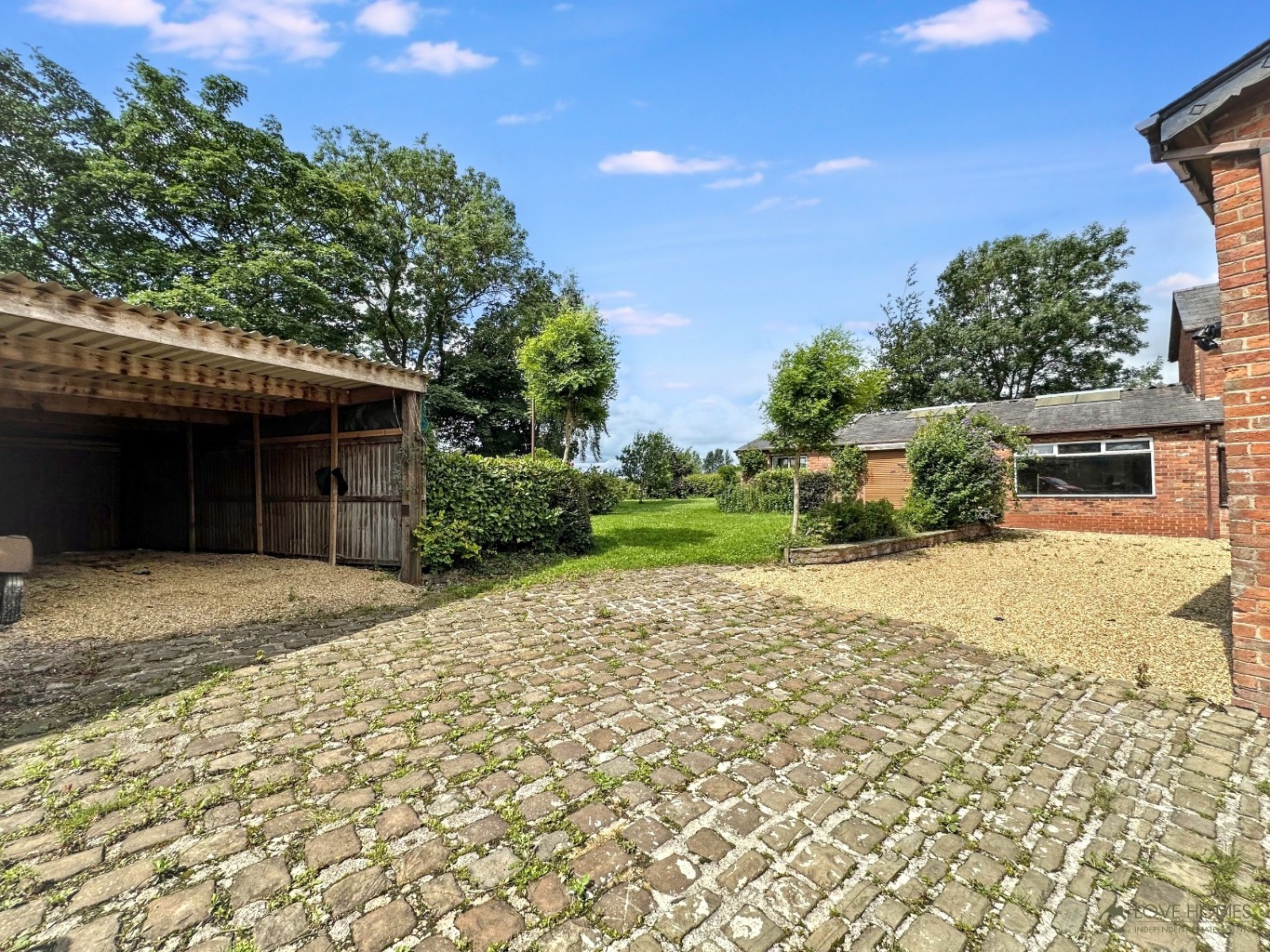 Renovation Project: 4-Bed House, Rural Location & Views, Pool, Preston Area Property image 30